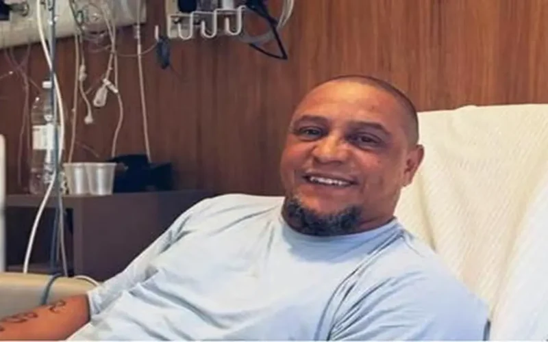 عودة أسطورية.. روبرتو كارلوس يتعافى بعد عملية قلب طارئة